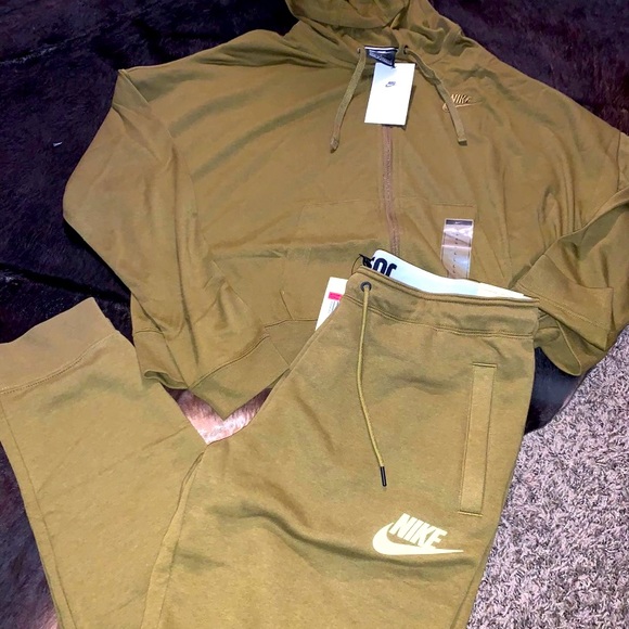Women’s Nike Outfit